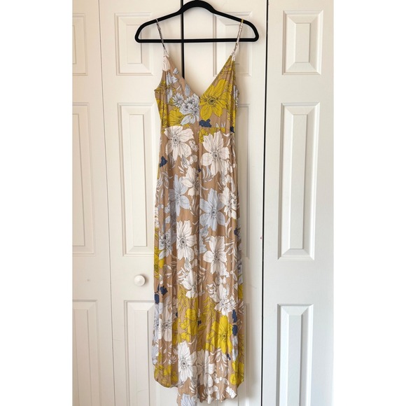 ASTR The Label Dresses & Skirts - ASTR The Label Floral Maxi Dress Tan Yellow Blue Faux Wrap V-Neck Small